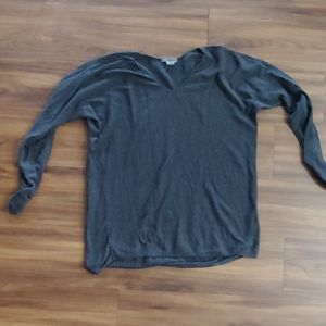Long sleeve gray sweater shirt